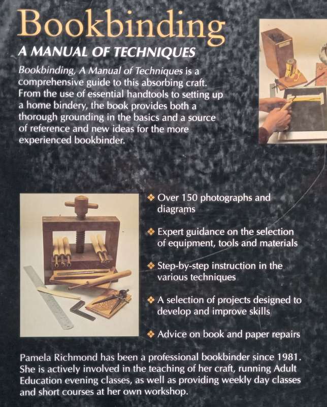 Bookbinding: A Manual of Techniques | Pamela Richardson