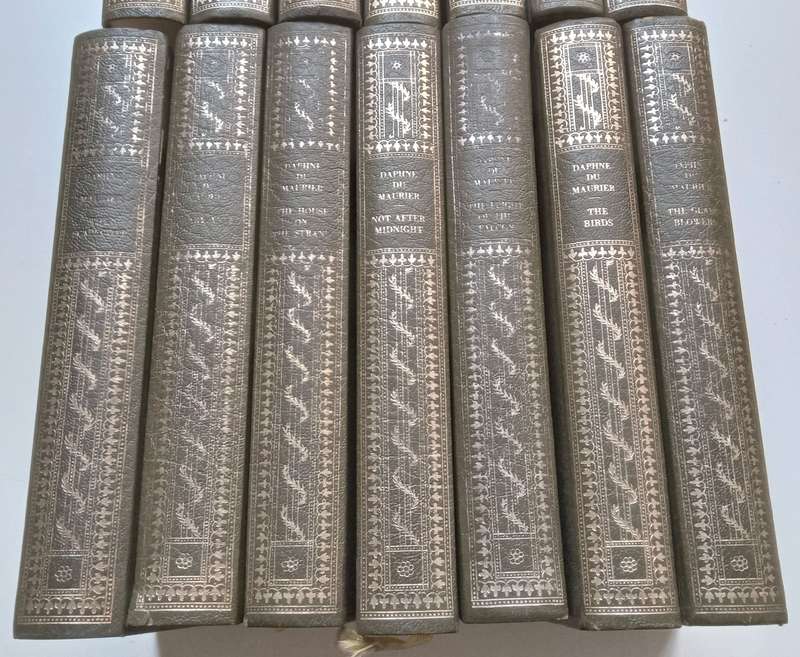 14 Volume Set of Books by Daphne du Maurier | Daphne du Maurier