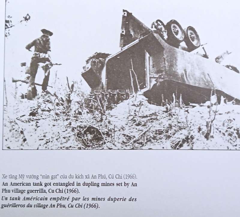 The Document Album of Cu Chi 1960 - 1975 | Duong Thanh Phong
