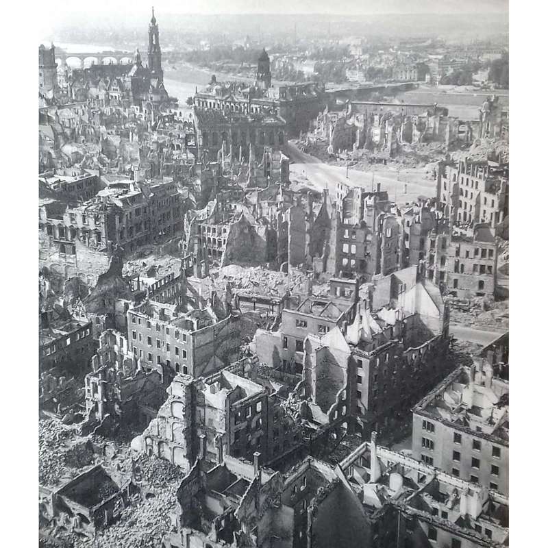 Dresden: Eine Kamera Klagt An | Richard Peter
