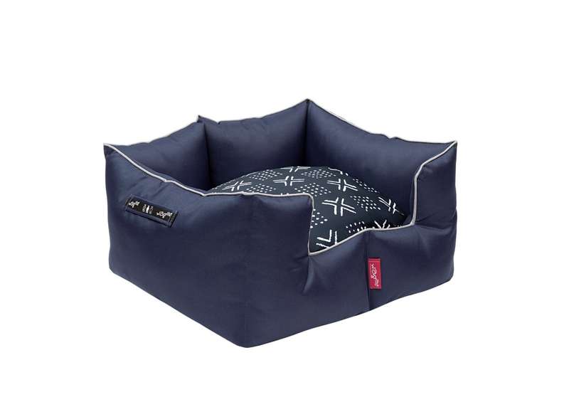 Wagworld K9 Castle - Large / Blue Cross