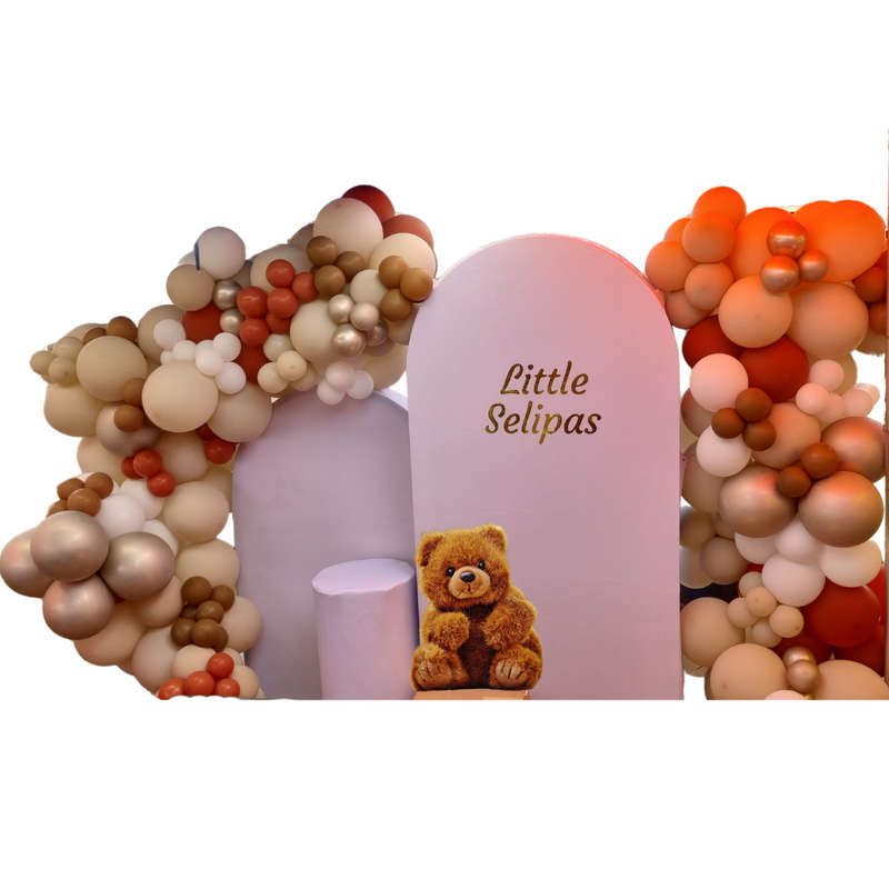 BROWN BEAR Double Chiara Backdrop with Organic Balloon Garland and Plinth
