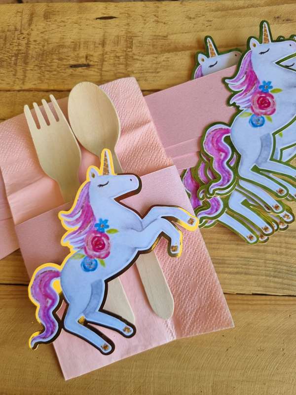 UNICORN PAPER SERVIETTE NAPKIN RINGS SET OF 10