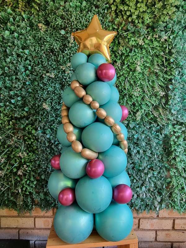 MINI CHRISTMAS TREE BALLOON BOUQUET