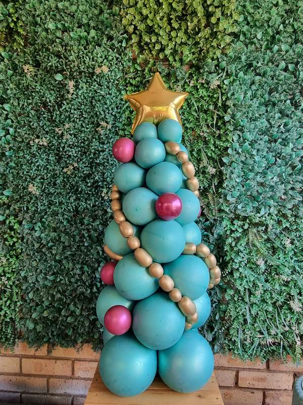 MINI CHRISTMAS TREE BALLOON BOUQUET