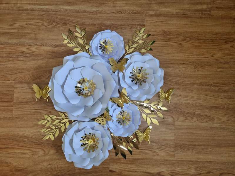 DO IT YOURSELF SET OF 5 PAPER FLOWERS WITH PAPER BUTTERFLIES AND LEAVES WHITE AND GOLD, Nursery p...