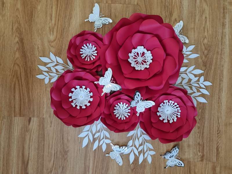 DO IT YOURSELF SET OF 5 PAPER FLOWERS WITH PAPER BUTTERFLIES AND LEAVES RED AND SILVER, Nursery p...