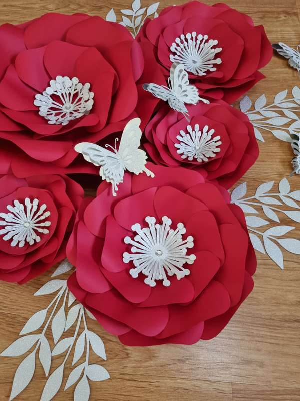 DO IT YOURSELF SET OF 5 PAPER FLOWERS WITH PAPER BUTTERFLIES AND LEAVES RED AND SILVER, Nursery p...