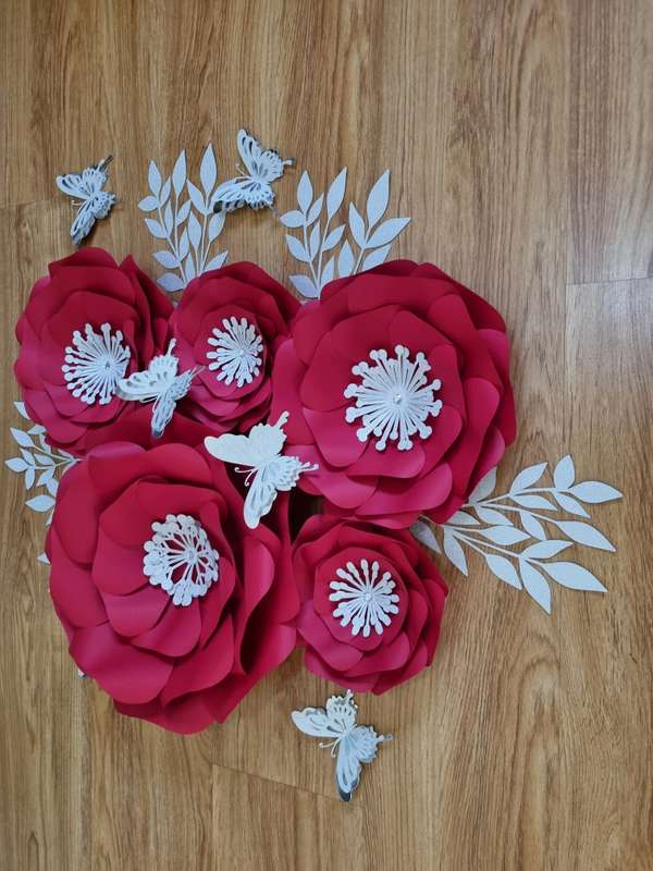 DO IT YOURSELF SET OF 5 PAPER FLOWERS WITH PAPER BUTTERFLIES AND LEAVES RED AND SILVER, Nursery p...