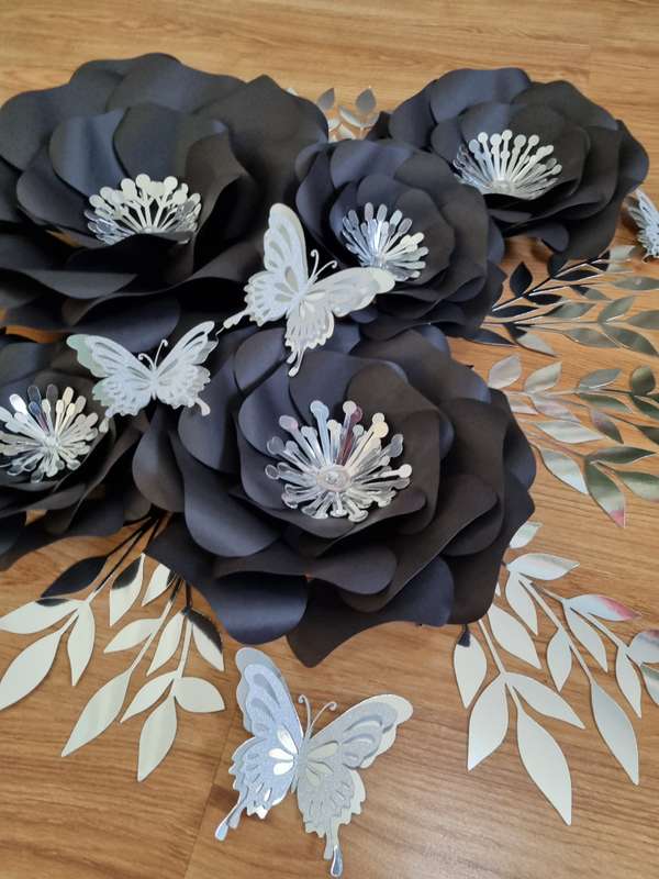 DO IT YOURSELF SET OF 5 PAPER FLOWERS WITH PAPER BUTTERFLIES AND LEAVES BLACK AND SILVER, Nursery...