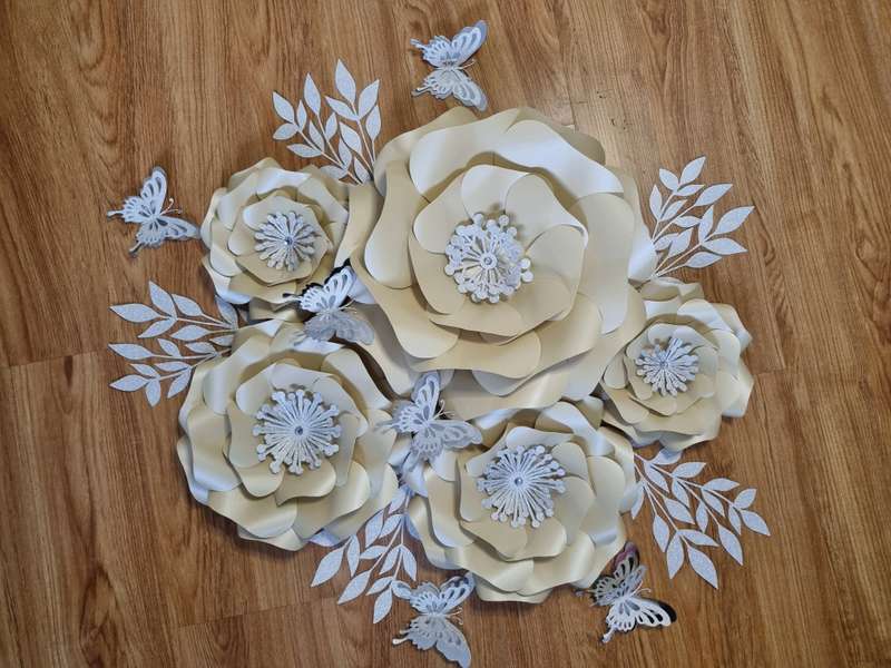 DO IT YOURSELF SET OF 5 PAPER FLOWERS WITH PAPER BUTTERFLIES AND LEAVES CREAM AND SILVER, Nursery...