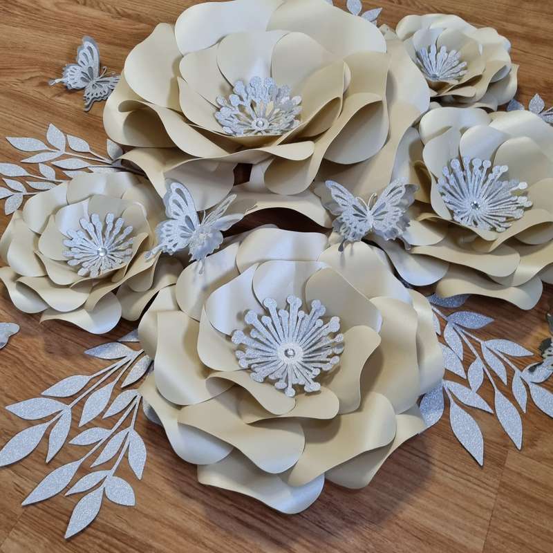 DO IT YOURSELF SET OF 5 PAPER FLOWERS WITH PAPER BUTTERFLIES AND LEAVES CREAM AND SILVER, Nursery...