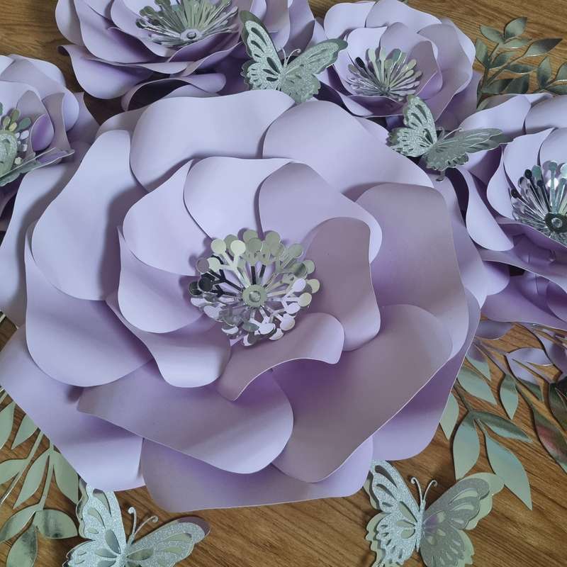 DO IT YOURSELF SET OF 5 PAPER FLOWERS WITH PAPER BUTTERFLIES AND LEAVES LILAC/PURPLE AND SILVER, ...