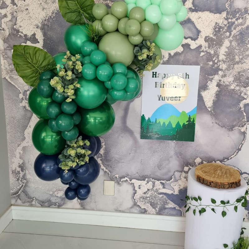 MEDIUM BALLOON GARLAND Banner and  Plinth Event Decor