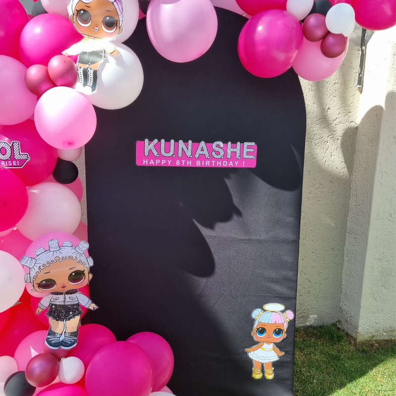 LOL SURPRISE CHIARA BACKDROP with balloon garland