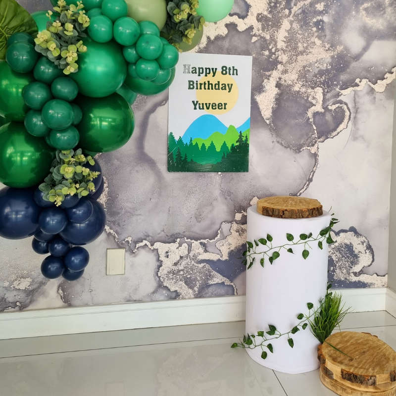 MEDIUM BALLOON GARLAND Banner and  Plinth Event Decor