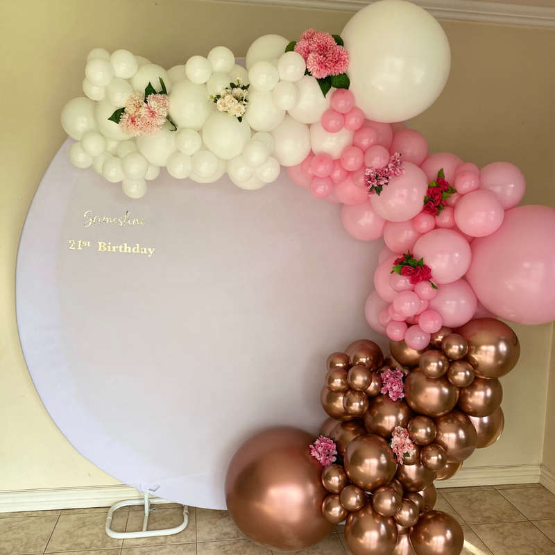 Basic Round Backdrop with Balloon Garland