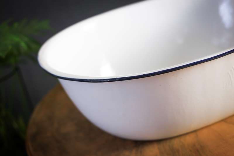 Vintage Enamel Wash Basin