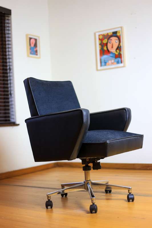 Retro Study Chair