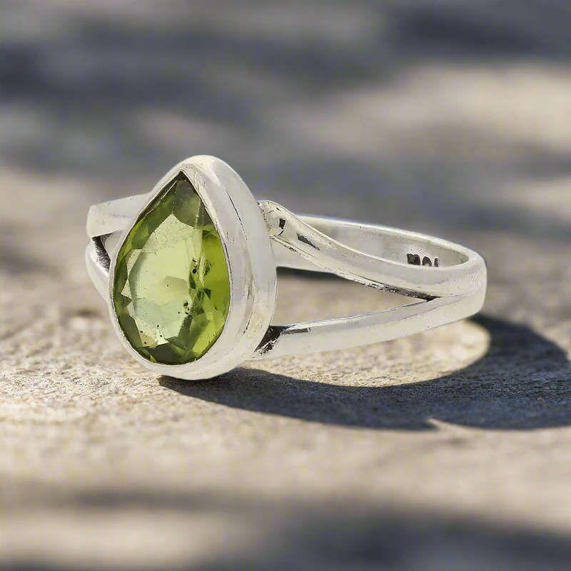 Contemporary Sterling Silver Peridot Ring - Split Shank Design with Teardrop Gemstone