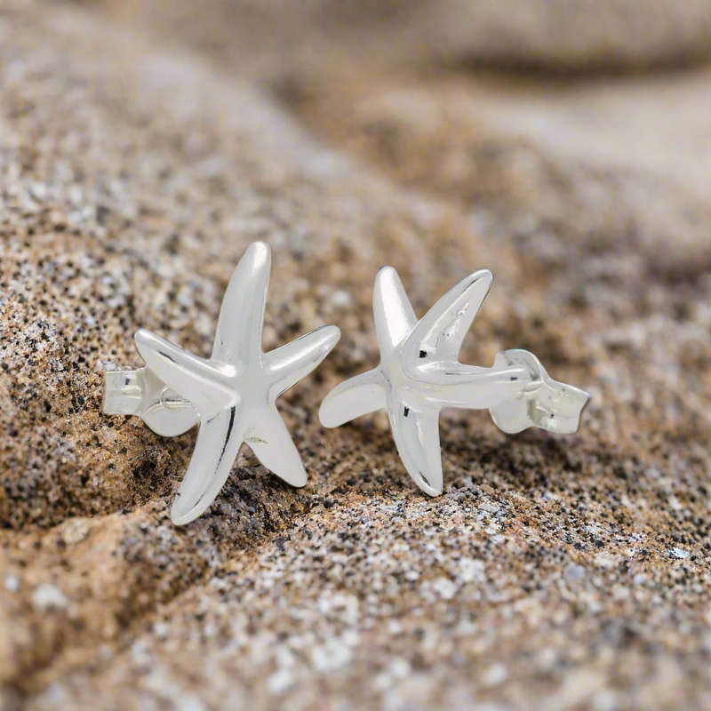 Starfish Kisses: Adorable Sterling Silver Stud Earrings!