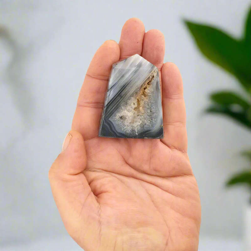 Black Agate Focus Point  Calm in Crystal Form