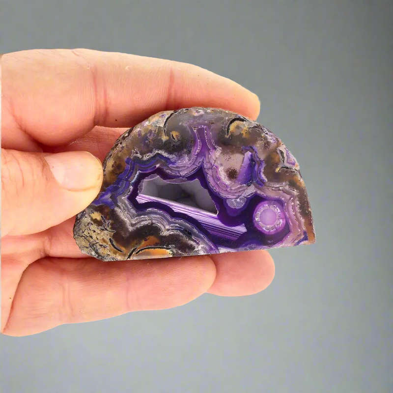 Agate Nature's Masterpiece - Purple Dyed Flat Base Geode