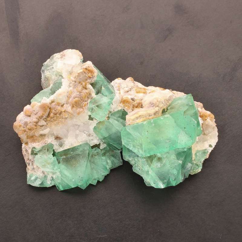 Spectacular Fluorite Octahedra Gem - Riemvasmaak