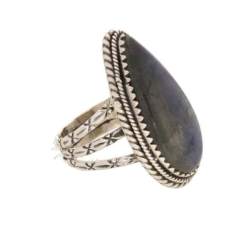 Labradorite Dreams: Handcrafted Sterling Silver Ring Set on Tri-Band Texture