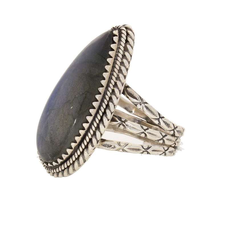 Labradorite Dreams: Handcrafted Sterling Silver Ring Set on Tri-Band Texture