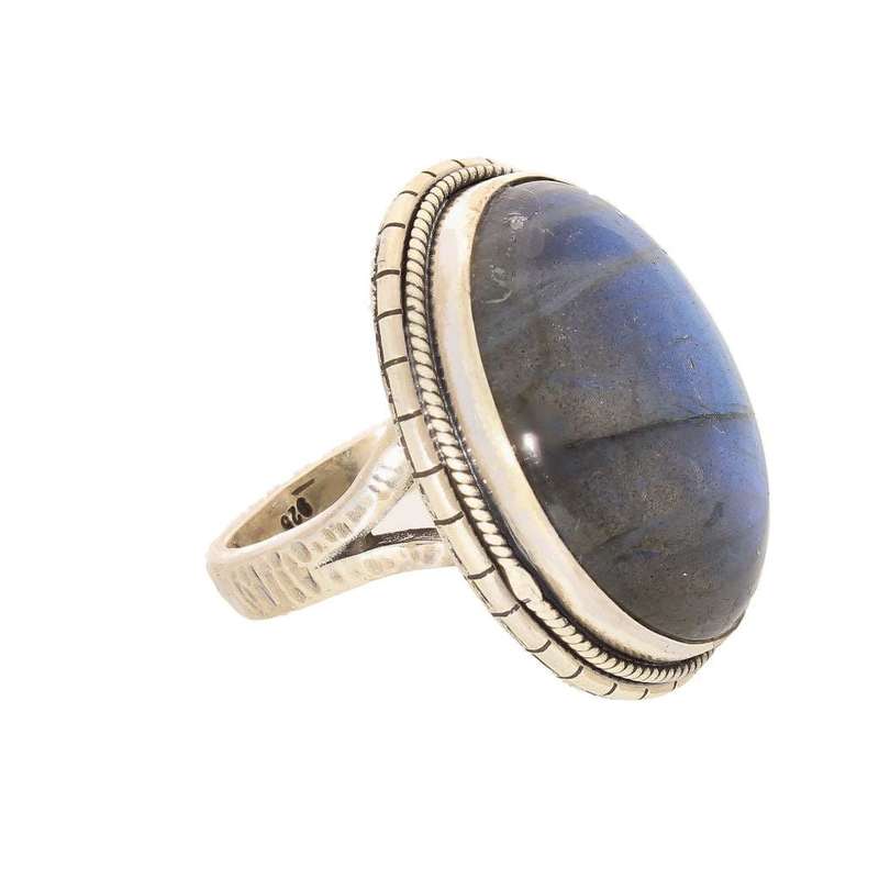 Labradorite Dreams: Handcrafted Sterling Silver Ring Set on Tri-Band Texture