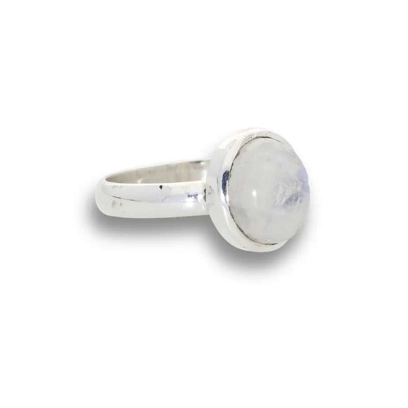 Moonstone Magic: Serene Glow Oval Ring