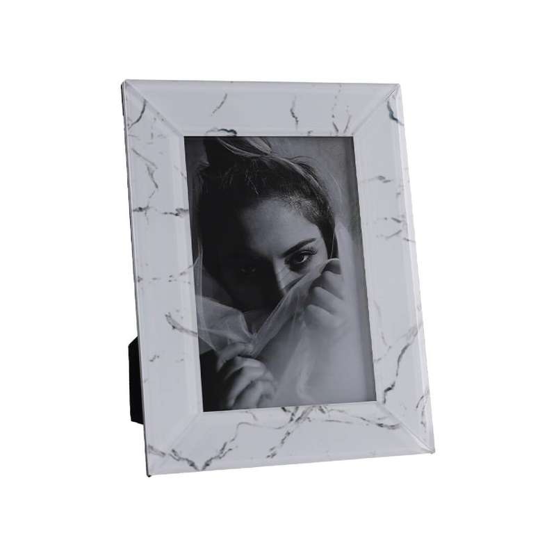 Marble-Inspired Photo Frame