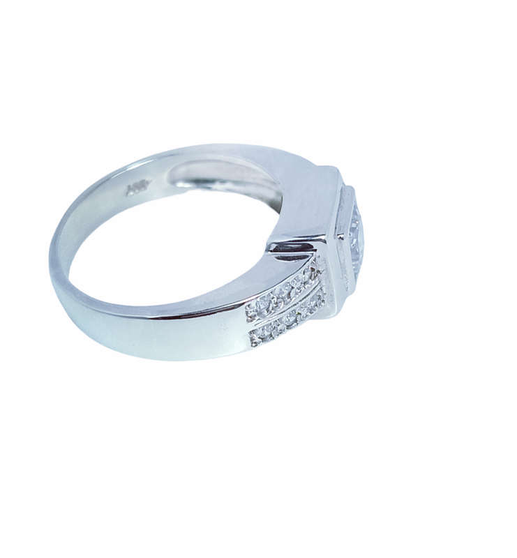 9ct White Gold Princess Cut Engagement Wedding Ring Size Q 1604367