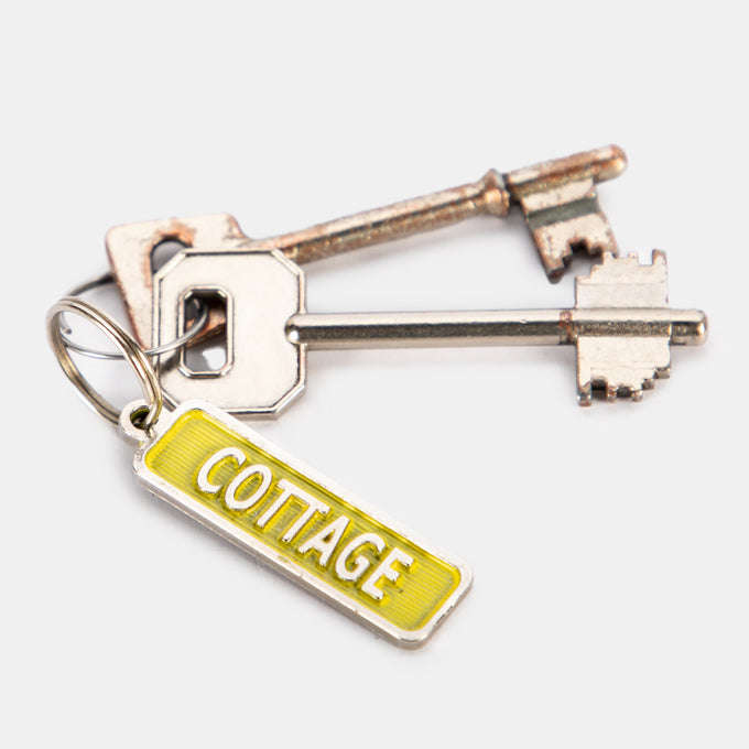Cottage Keyholder in Metal
