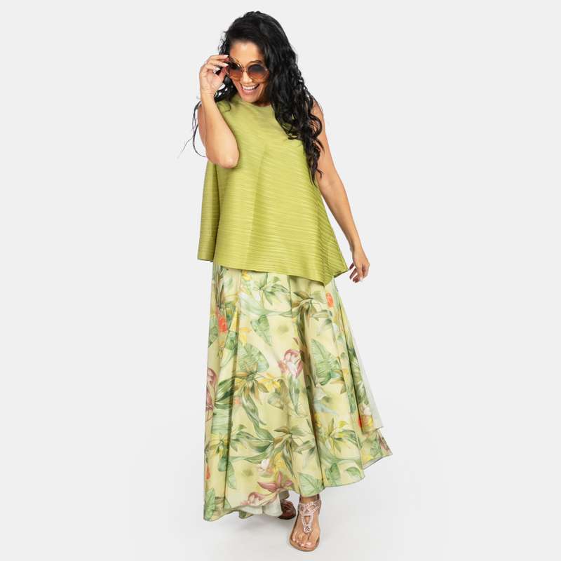 Woman's Raku Sleeveless Asymmetrical Hem Top