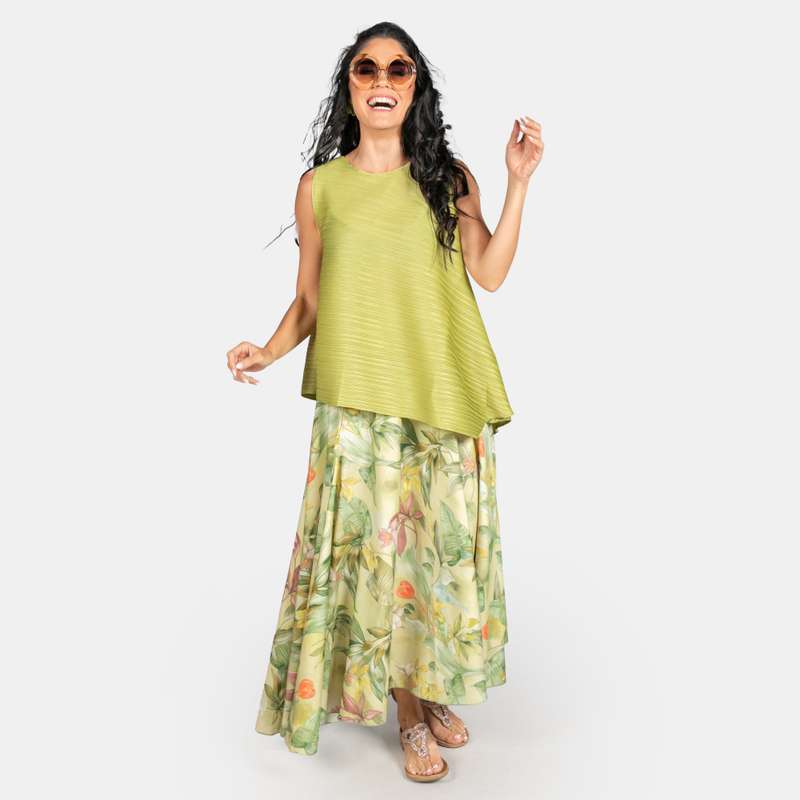 Woman's Raku Sleeveless Asymmetrical Hem Top