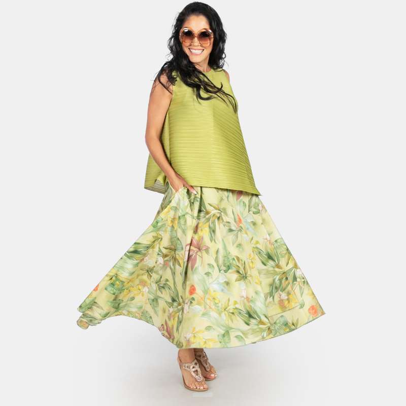 Woman's Raku Sleeveless Asymmetrical Hem Top