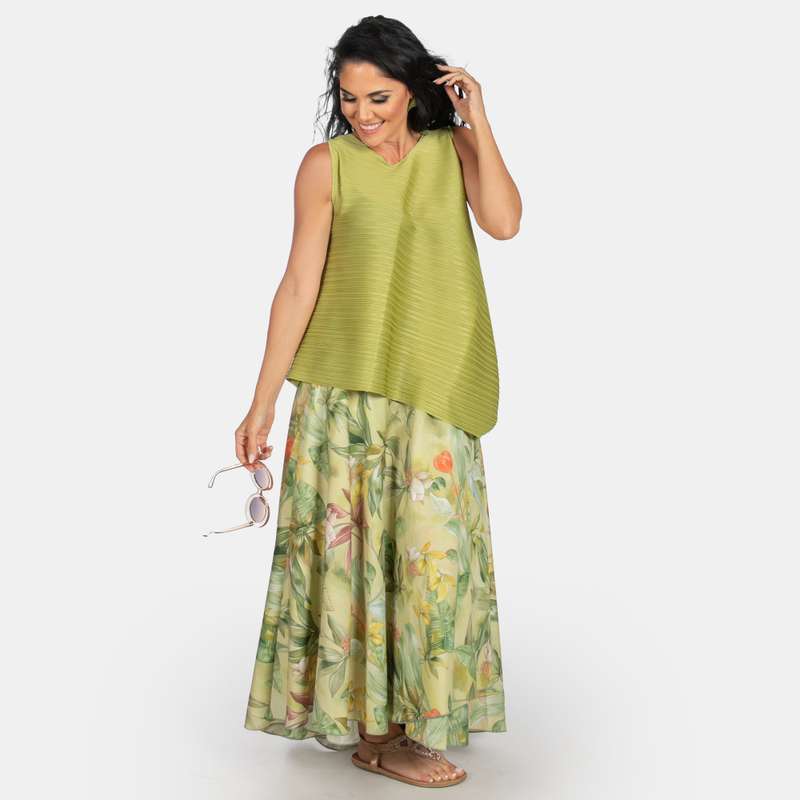 Woman's Raku Sleeveless Asymmetrical Hem Top