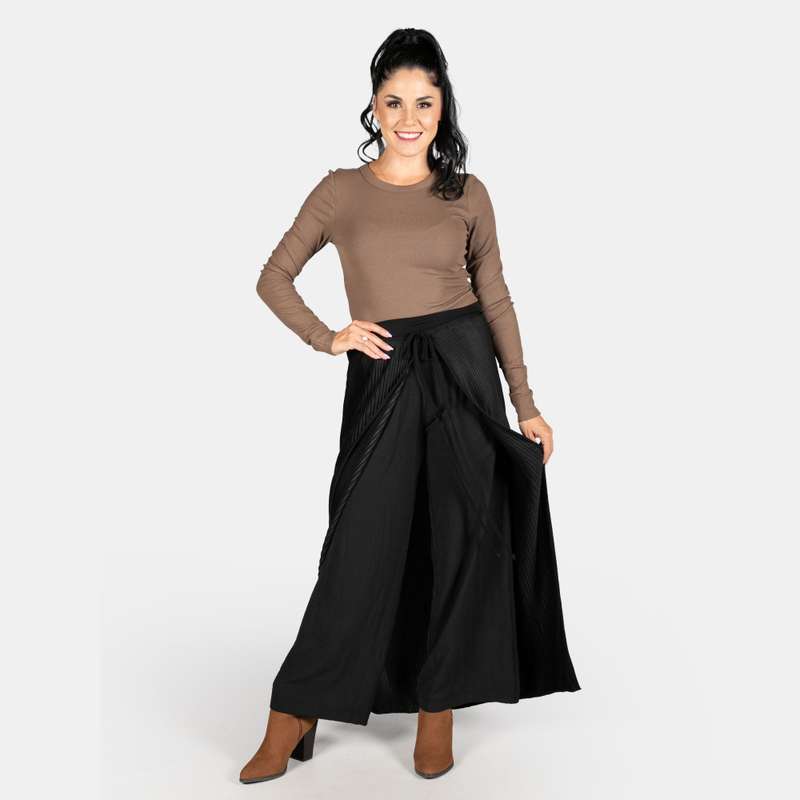 Ladies' Vine Pants & Pleated Skirt