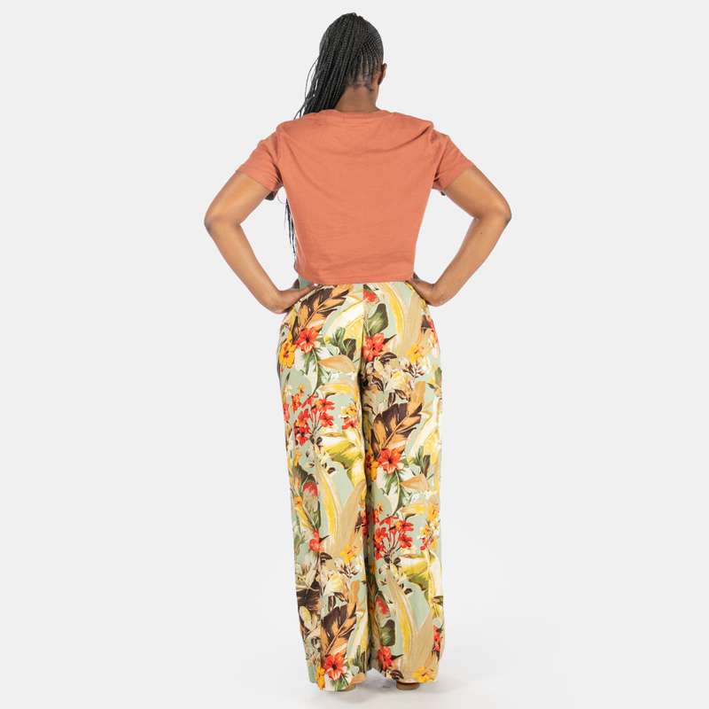 Woman's Floral Lakeside Pants