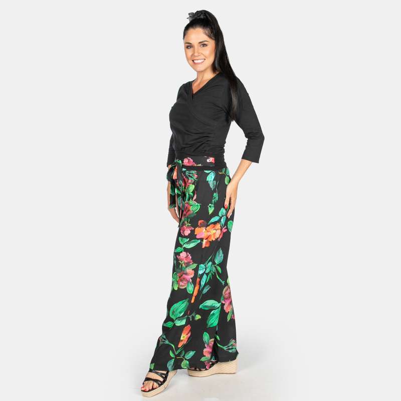 Woman's Floral Lakeside Pants