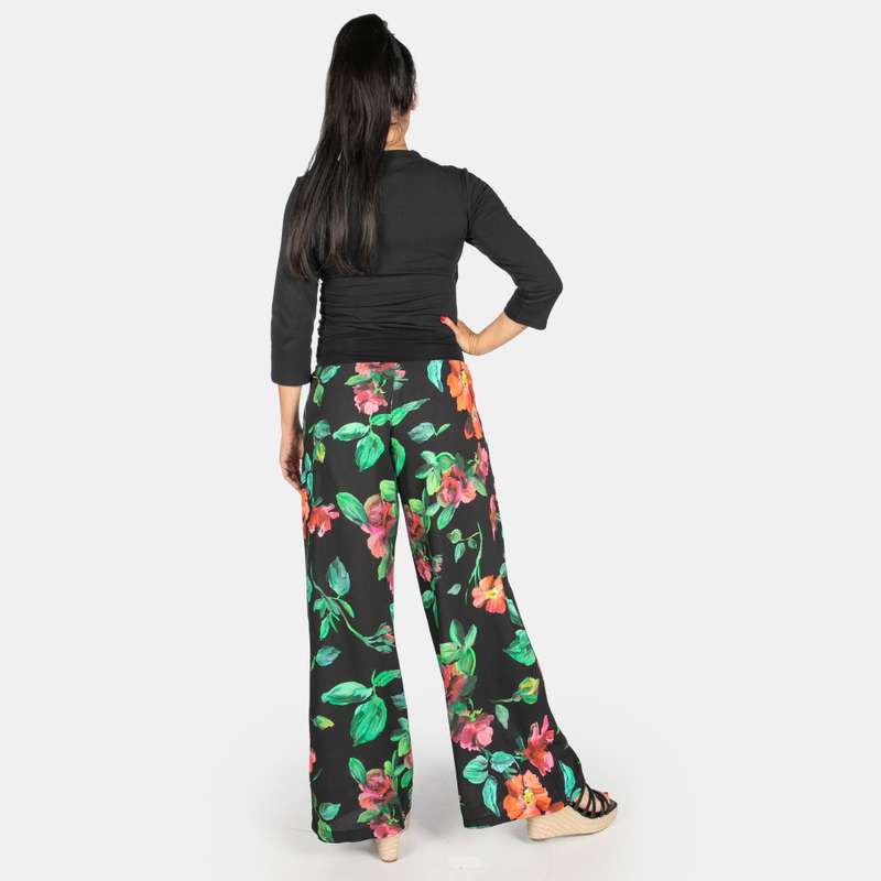 Woman's Floral Lakeside Pants