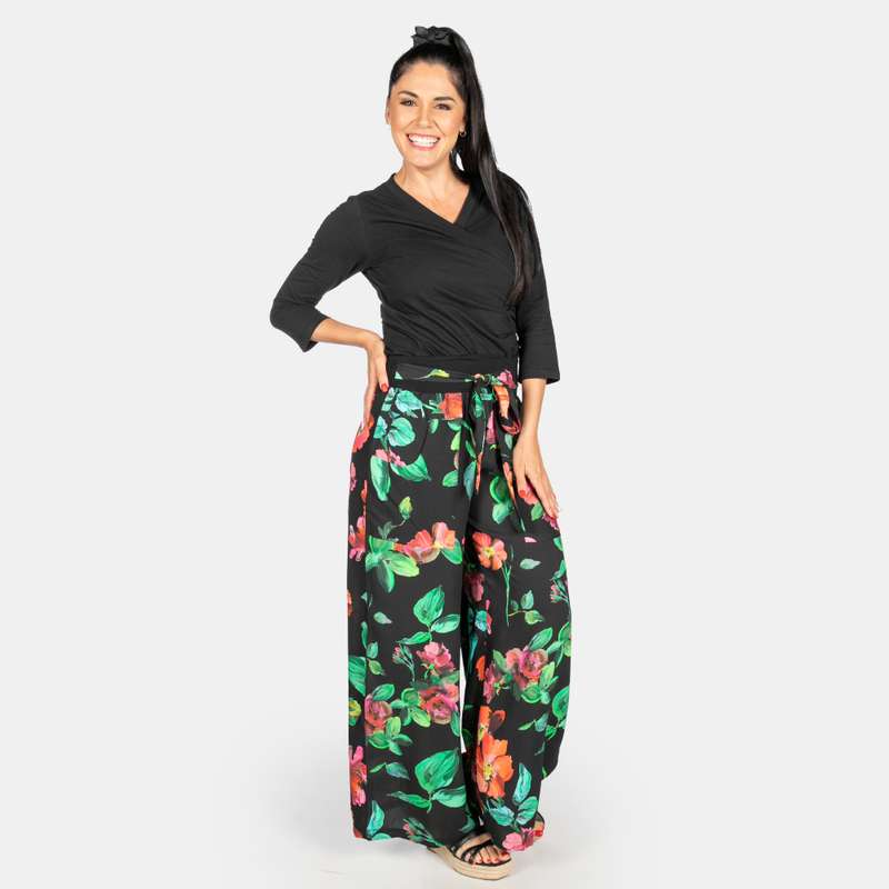 Woman's Floral Lakeside Pants