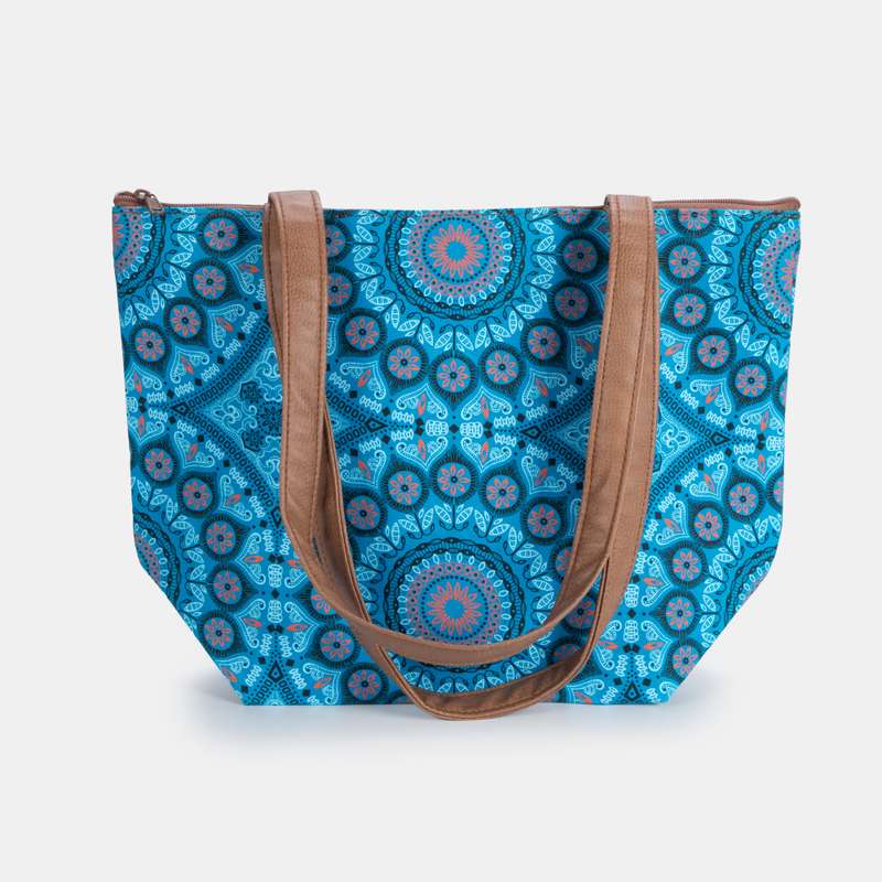 Shwe Shoulder Bag