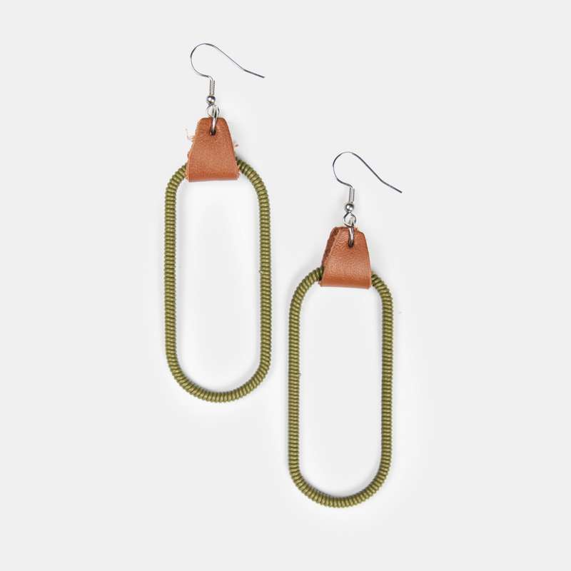 Women's Oval Wire Earrings