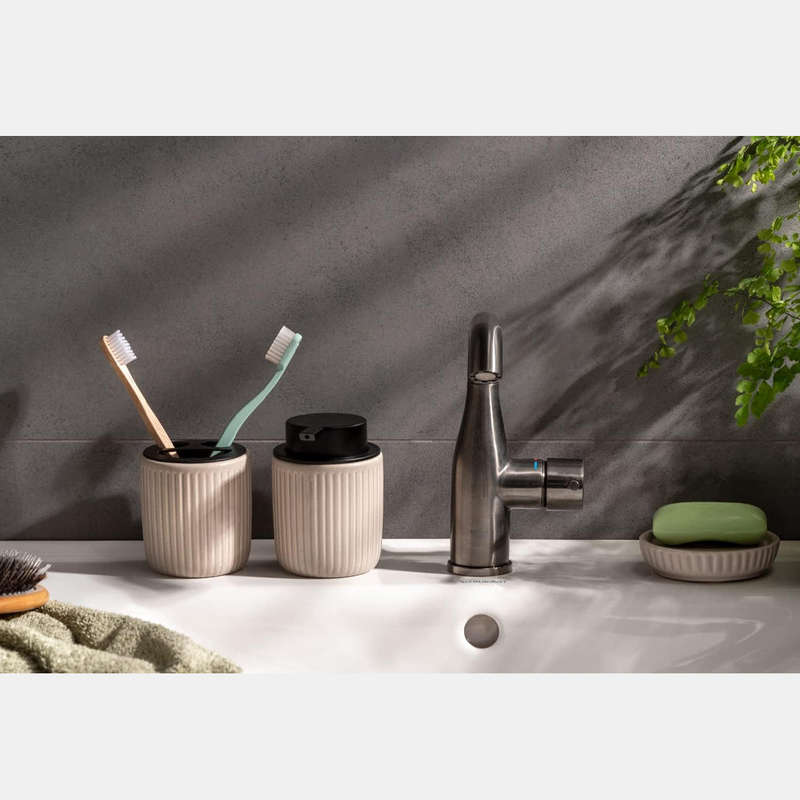 Neat Bathroom Set Grey