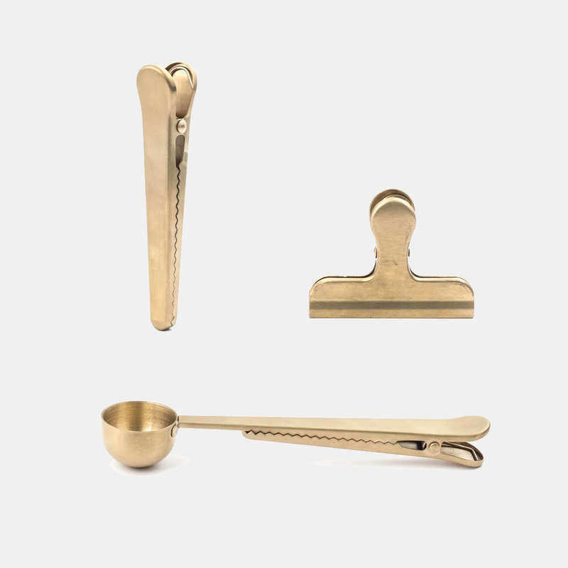 Alligator, Medium and Cafe Brass Clips
