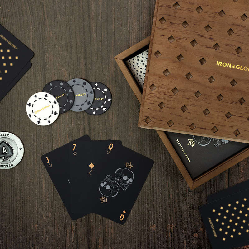 Dead Man's Hand Deluxe Poker Gift Set