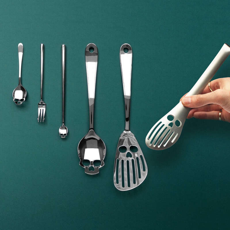 Skull Pickle Fork